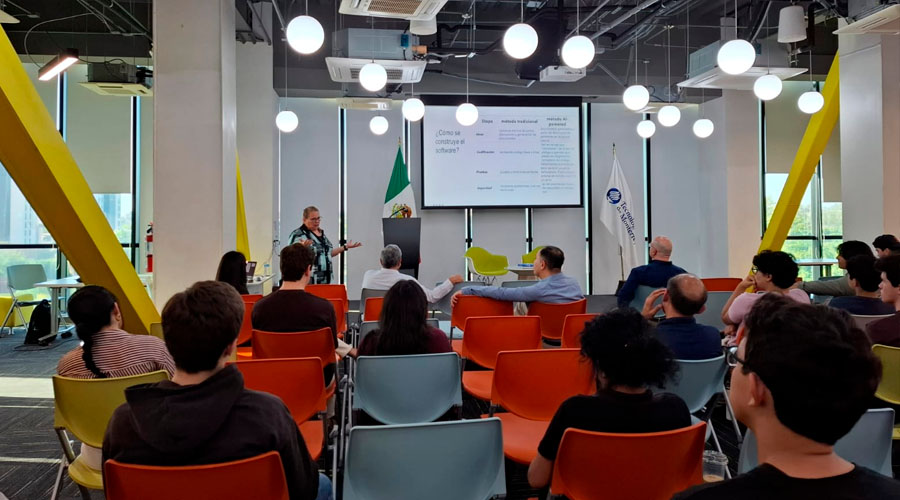 Conferencia del TEC Monterrey para la integración de una nueva carrera en Cullicacán