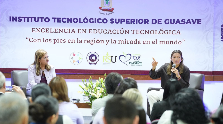Tere Guerra y María del Rosario Espinoza exponen conferencia en el Tec de Guasave