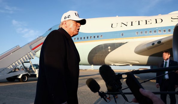 Trump insiste en que Sheinbaum no debería rechazar la ayuda de EU: 