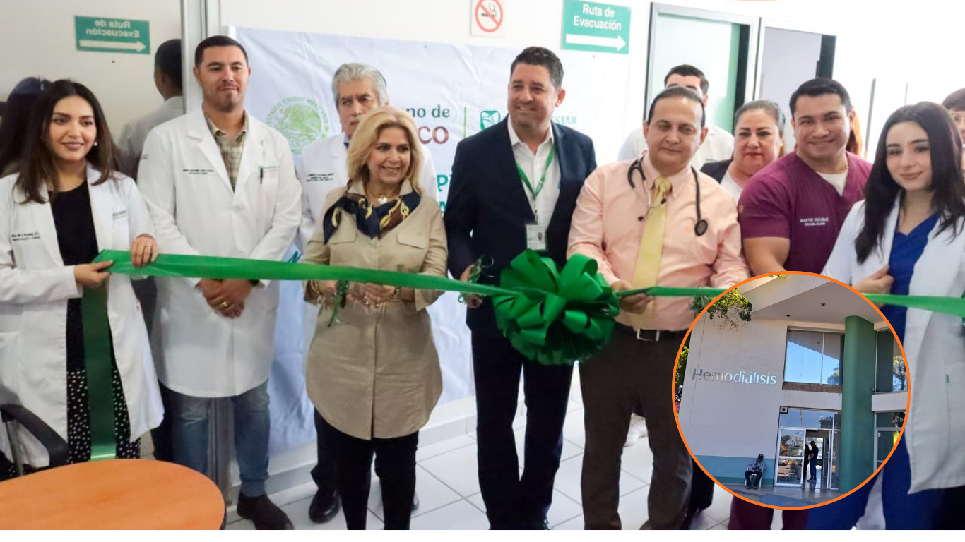 Cortando listón de inauguración