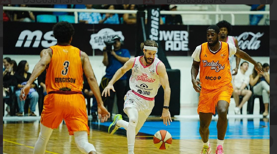 Jugadores de Venados Basketball y Rayos de Hermosillo