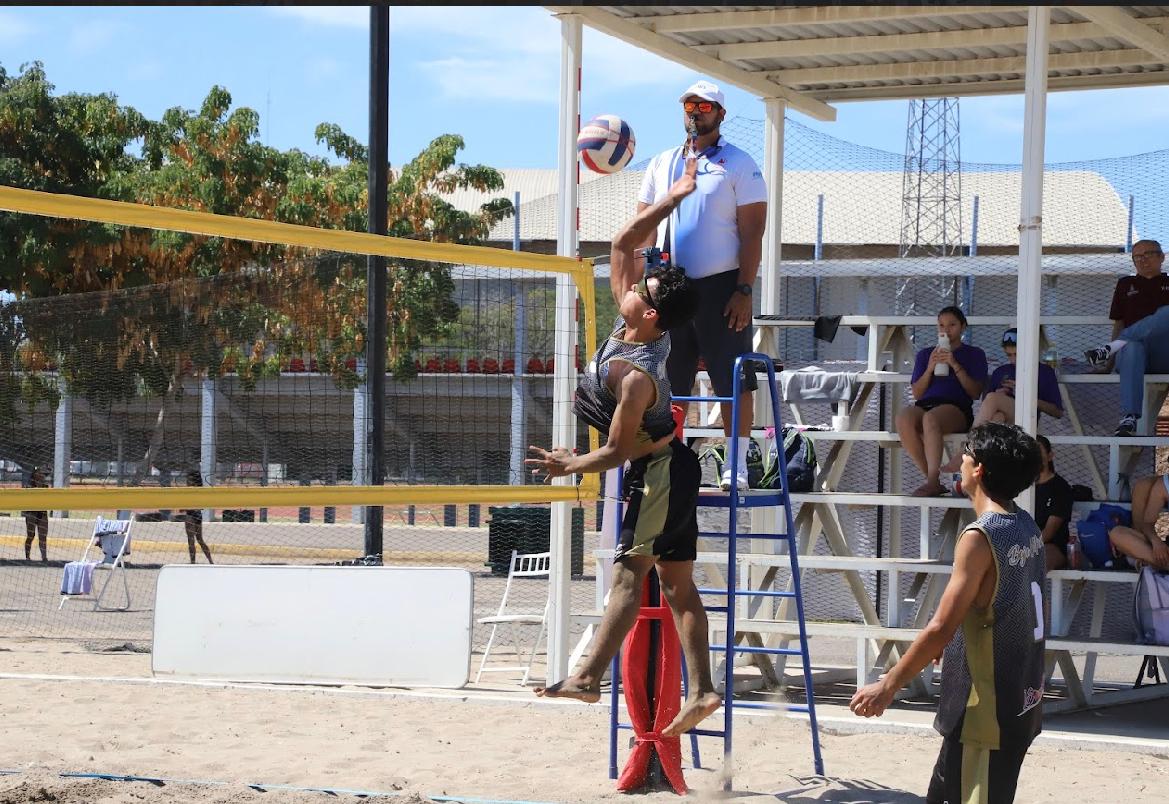 Sinaloa clasifica en voleibol de playa y beisbol 5