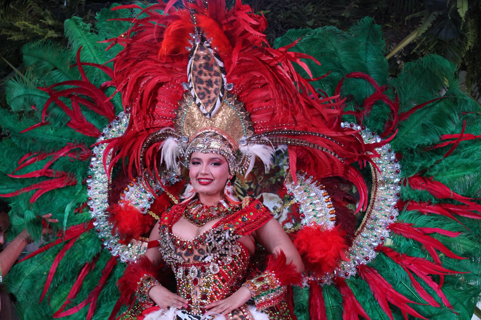 Melanie López deslumbra como Reina del Carnaval Guasave 2026