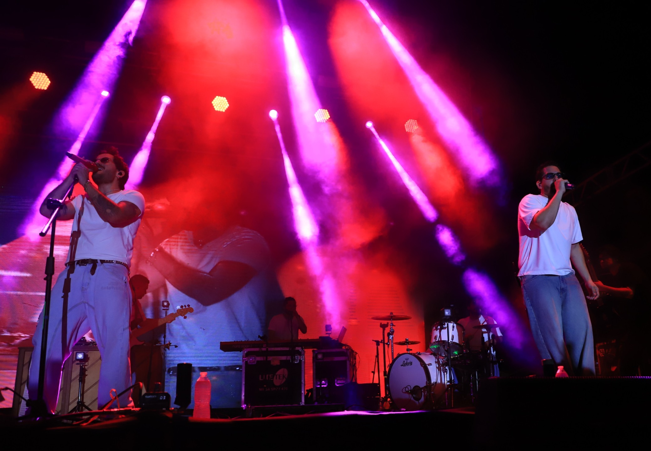 Mau y Ricky ponen a bailar a Culiacán con sus más grandes éxitos