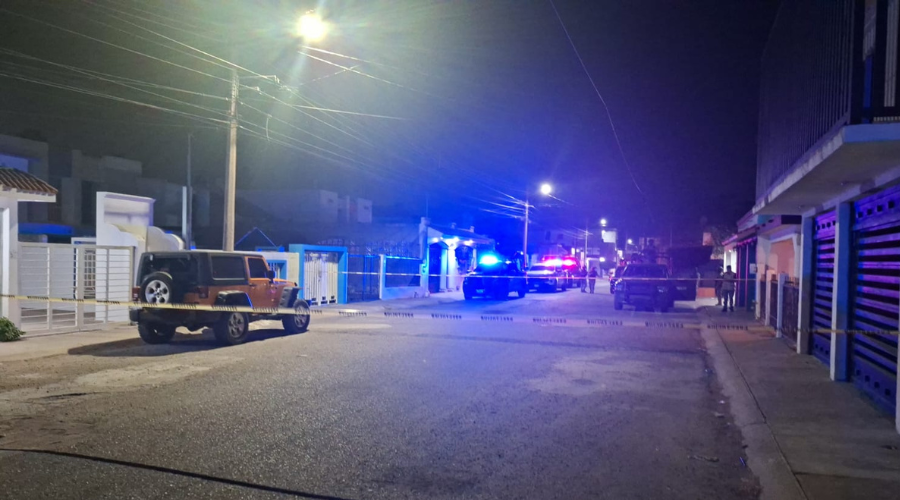 Policía asegura con cinta amarilla calle tras un ataque a balazos