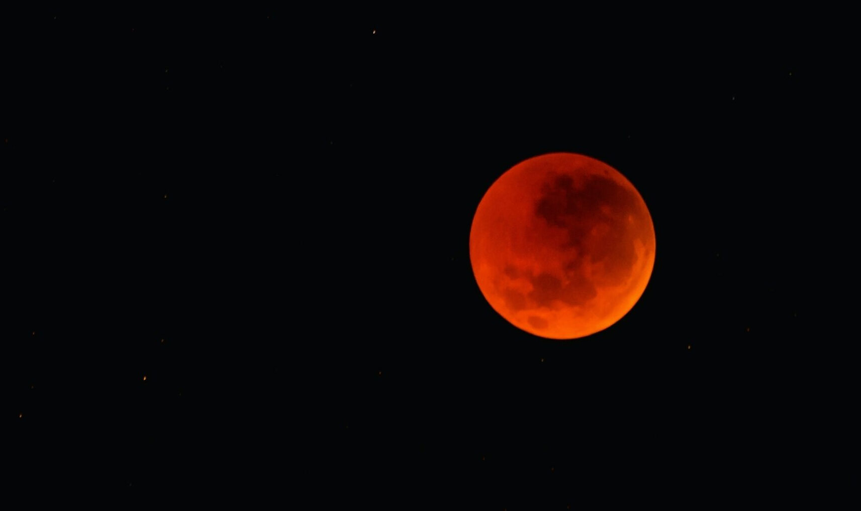 Eclipse lunar