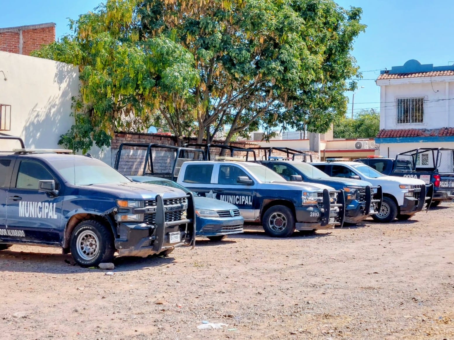 unidades policiales estacionadas