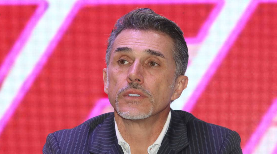Sergio Mayer.