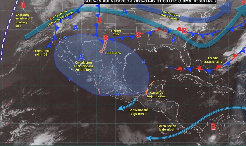 Imagen satelital de México indicando los sistemas meteorológicos activos en México