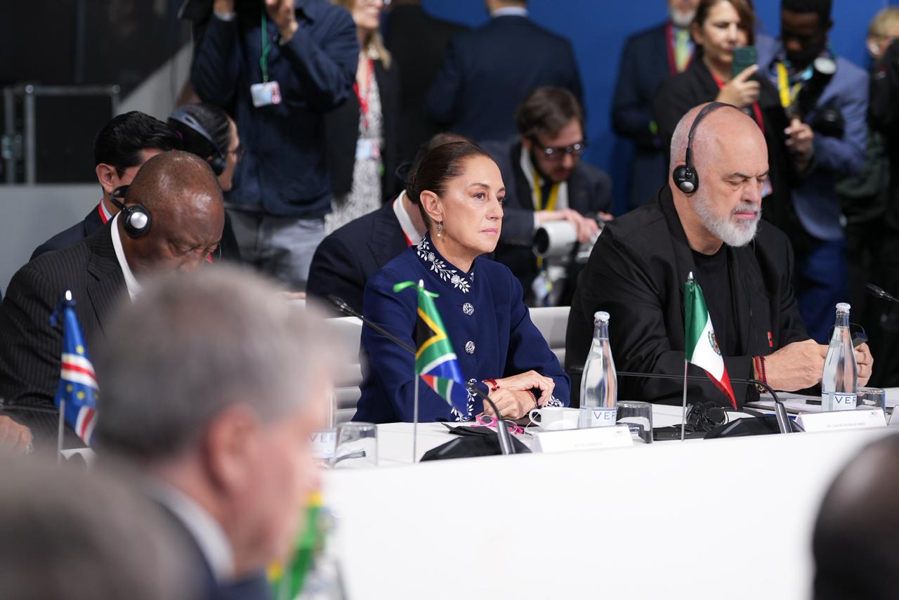 Sheinbaum propone en Barcelona destinar gasto militar mundial a reforestación en cumbre