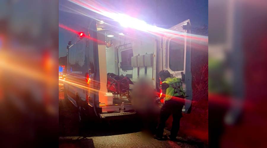 Paramédicos de Ahome atienden de emergencia a adulto mayor con deshidratación y cansancio en Tabelojeca, Ahome