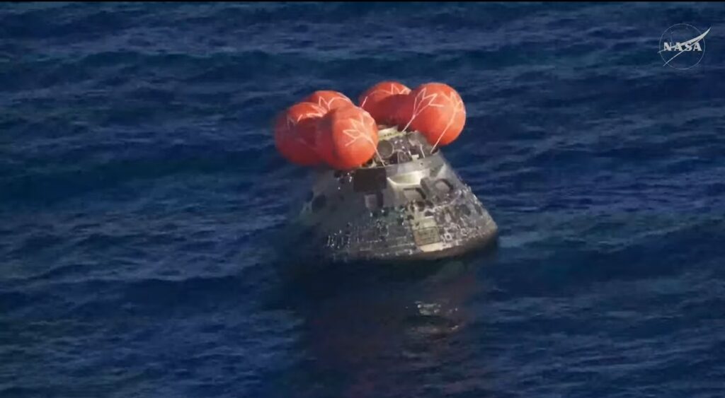 ¡Todo un éxito! Así fue el amerizaje de Artemis II en aguas del Pacífico: VIDEO
