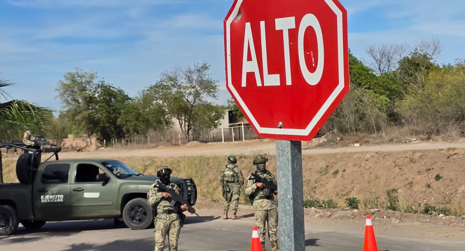 Ejército Mexicano en el lugar del asesinato.