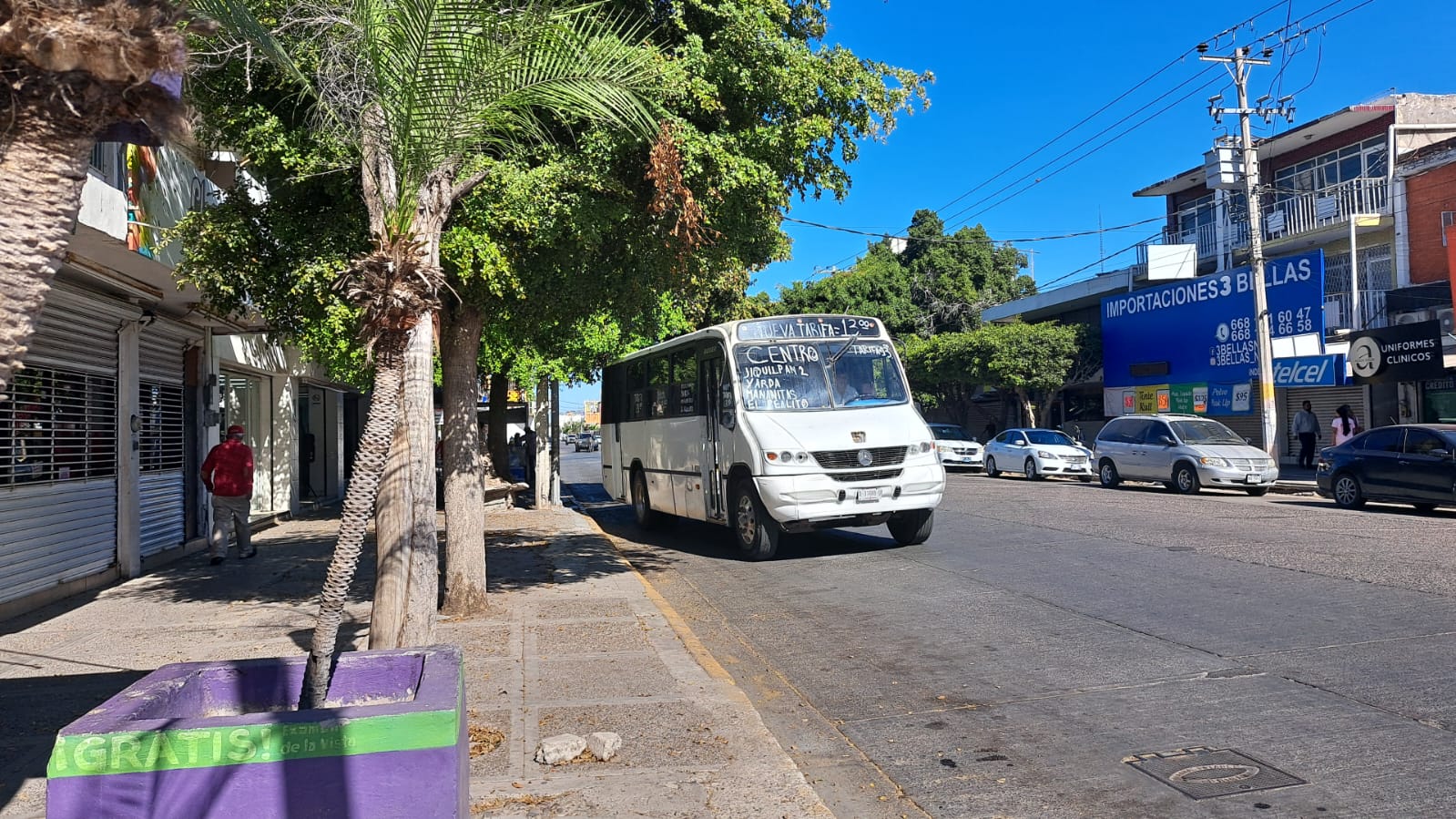 Transporte urbano en una calle