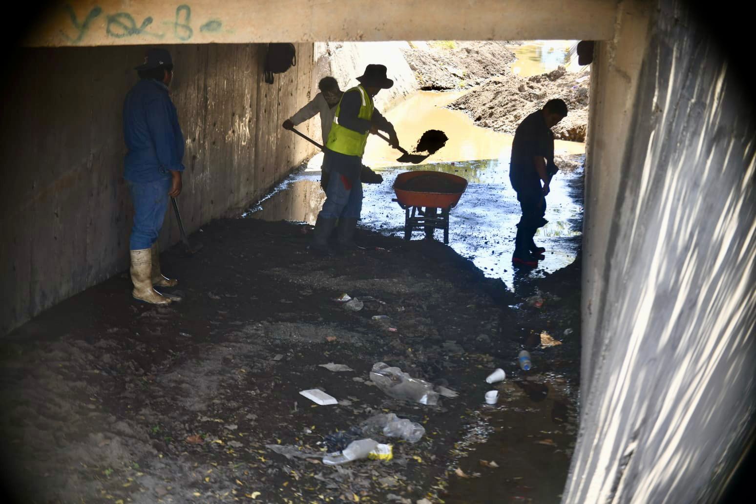 Gobierno de Mazatlán ha limpiado más de 15 kilómetros de canales