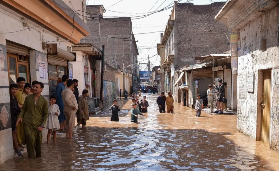 Lluvias e inundaciones dejan más de 100 muertos en Afganistán y agravan crisis humanitaria
