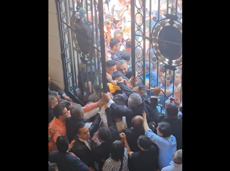 Manifestación en el Congreso de CDMX