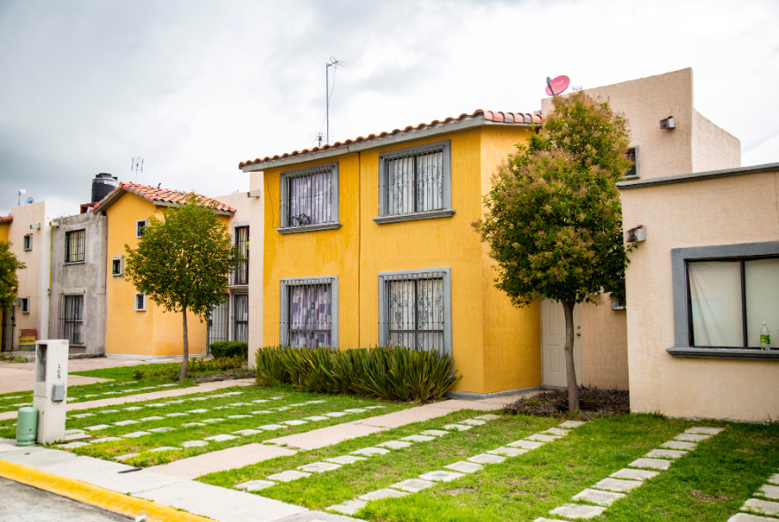 ¿No te alcanza para una casa? Esta opción del Infonavit podría ayudarte