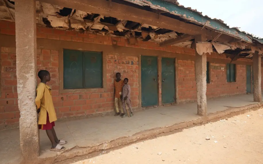 Grupo armado secuestra a 23 niños tras ataque a orfanato en Nigeria