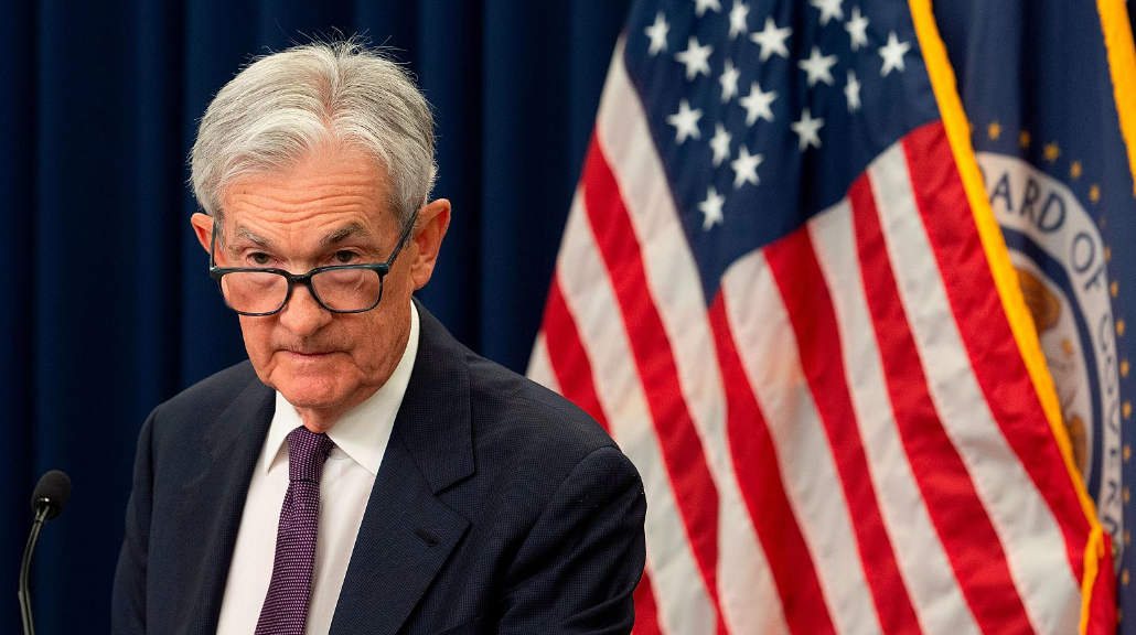 El banco central de Estados Unidos advierte presiones del gobierno