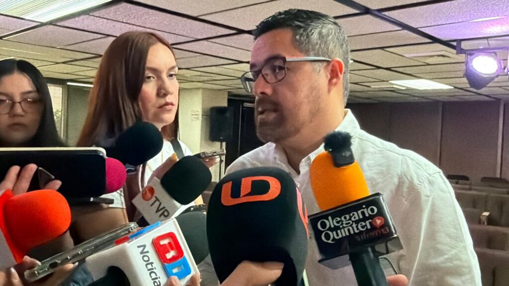 Cuitláhuac González Galindo, secretario de Salud