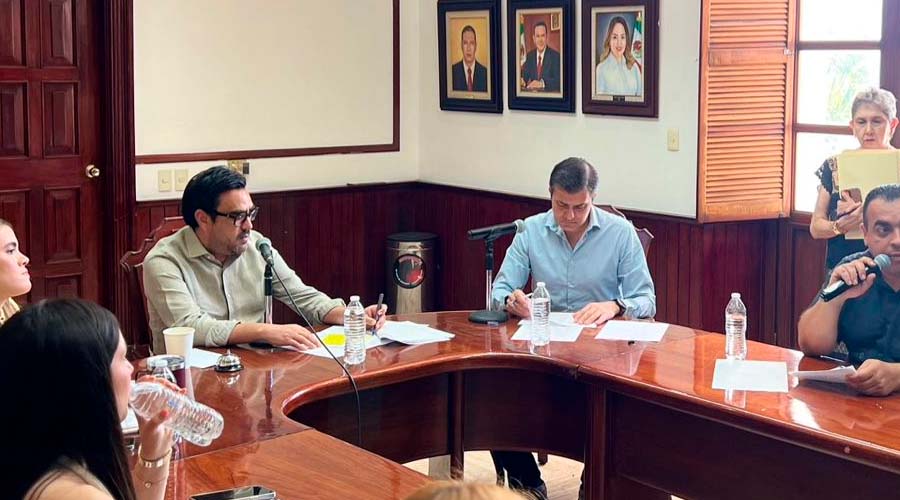 Sesión del cabildo de Culiacán donde se designó un nuevo síndico para Tepuche