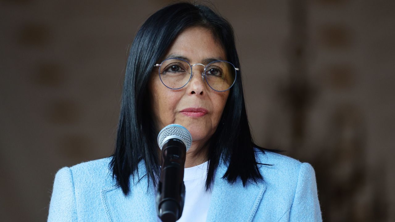 EU levanta sanciones contra Delcy Rodríguez, presidenta interina de Venezuela