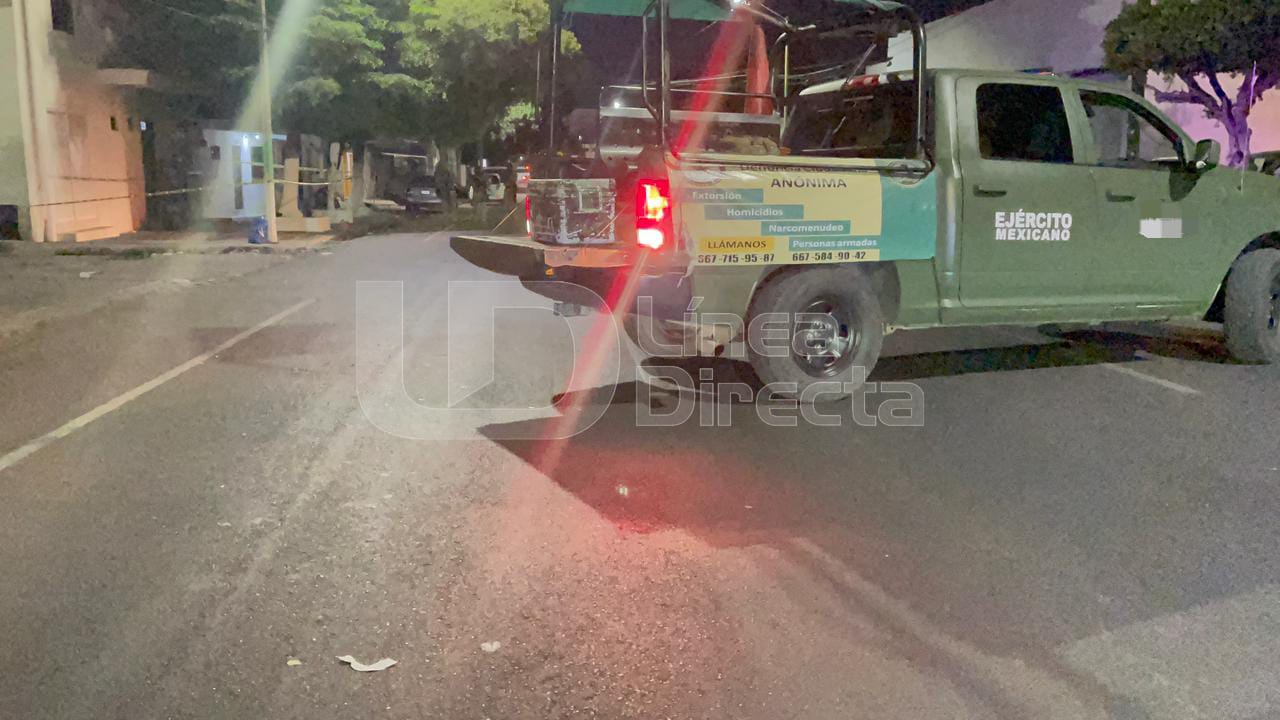 unidad del Ejército Mexicano en una calle
