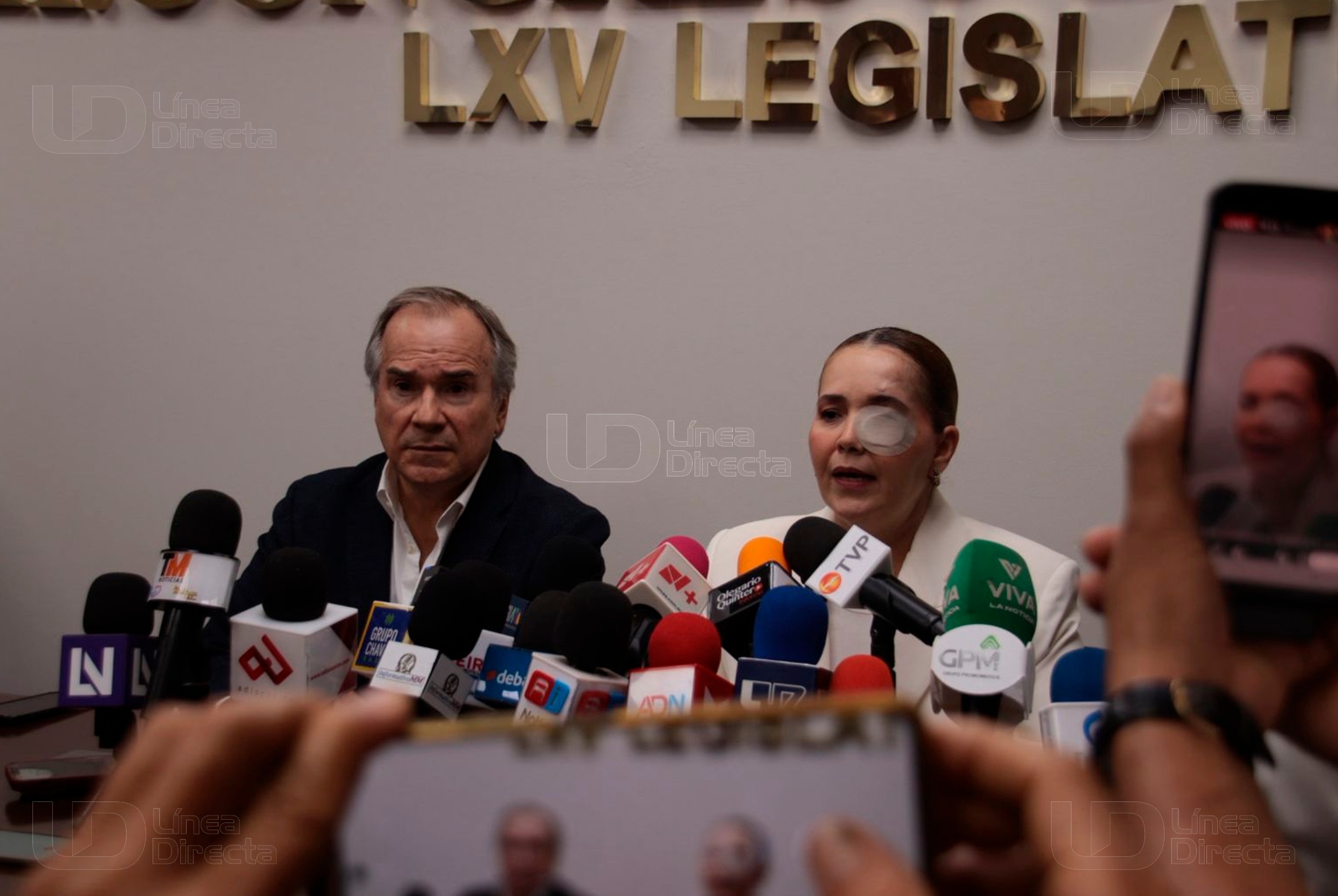 La diputada de Movimiento Ciudadano, Elizabeth Montoya Ojeda, junto a Sergio “El Pío” Esquer