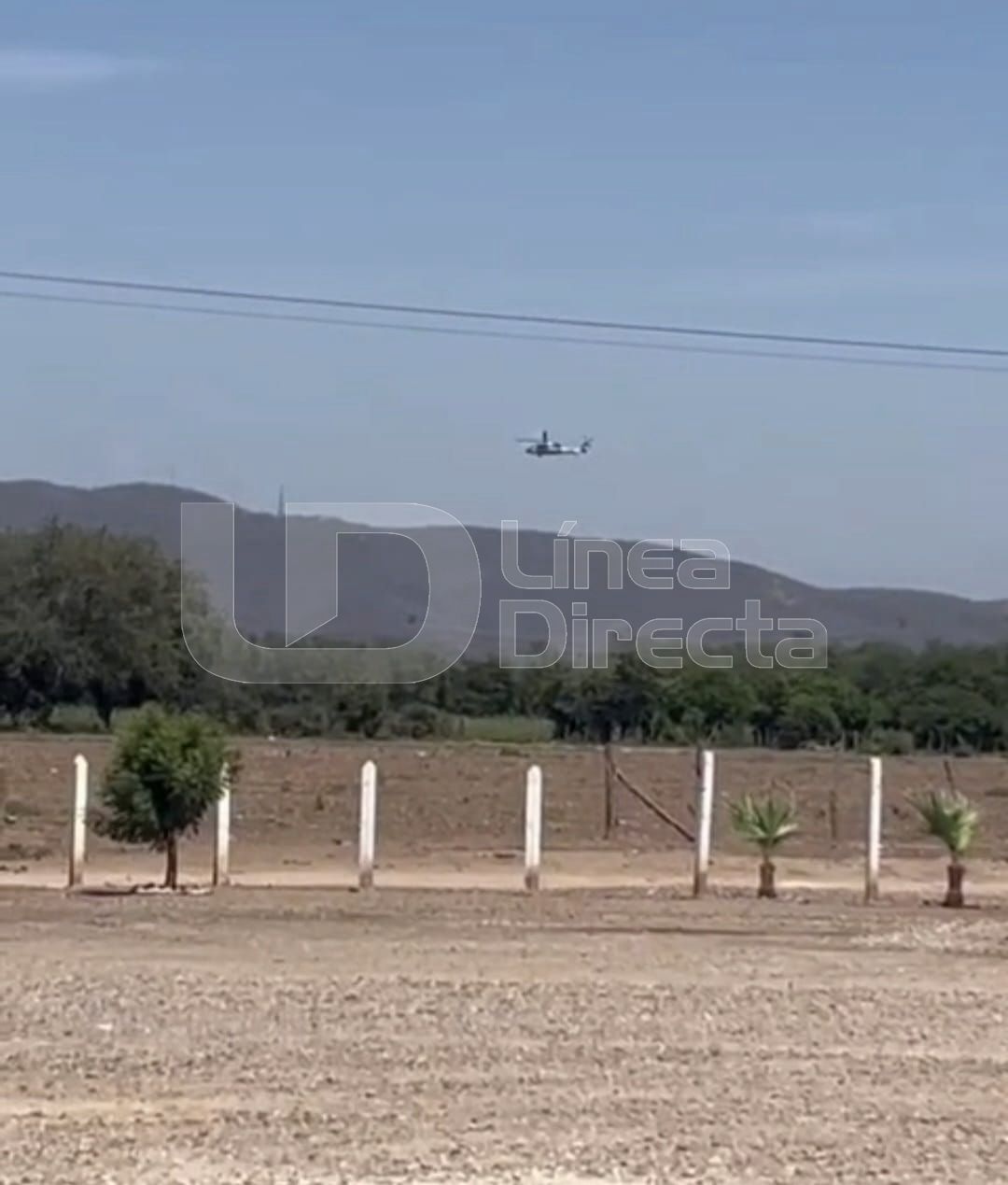 Helicóptero sobrevolando la zona en donde ocurrió el enfrentamiento.