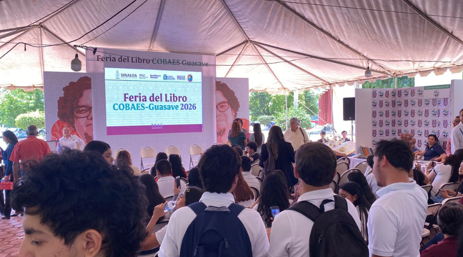 Feria del Libro de Cobaes en Guasave