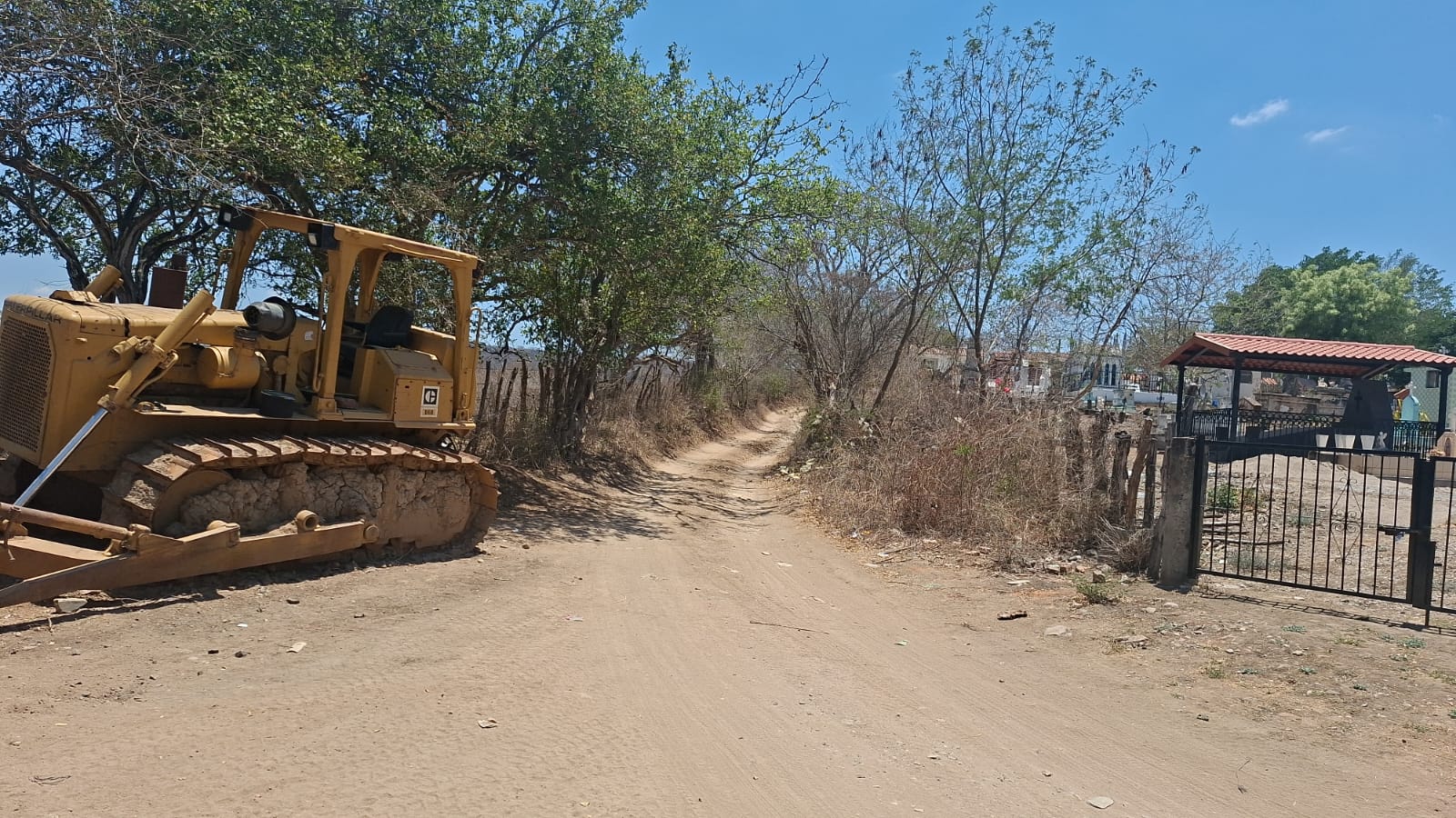 Zona serrana donde se ve una pequeña brecha