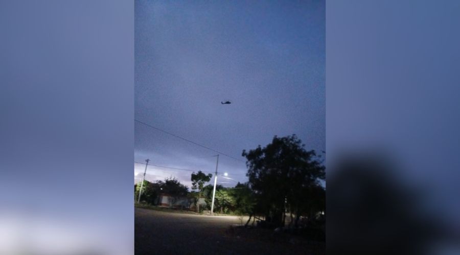 Helicoptero en el cielo