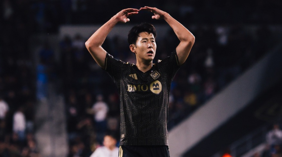 Heung-min celebra victoria en Concacaf