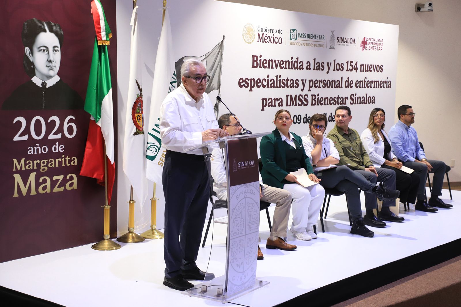 Rubén Rocha y Alejandro Svarch dieron la bienvenida a especialistas y enfermeros en el IMSS Bienestar Sinaloa.