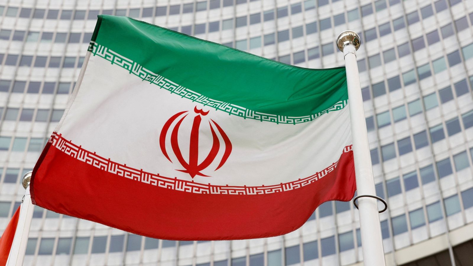 Irán desmiente a Trump y descarta acuerdo para entregar sus reservas de uranio enriquecido
