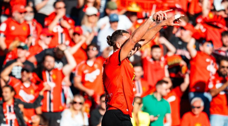 Mallorca y aficionados celebran victoria ante Real Madrid