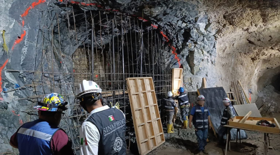 Trabajadores de la mina Santa Fe en Rosario