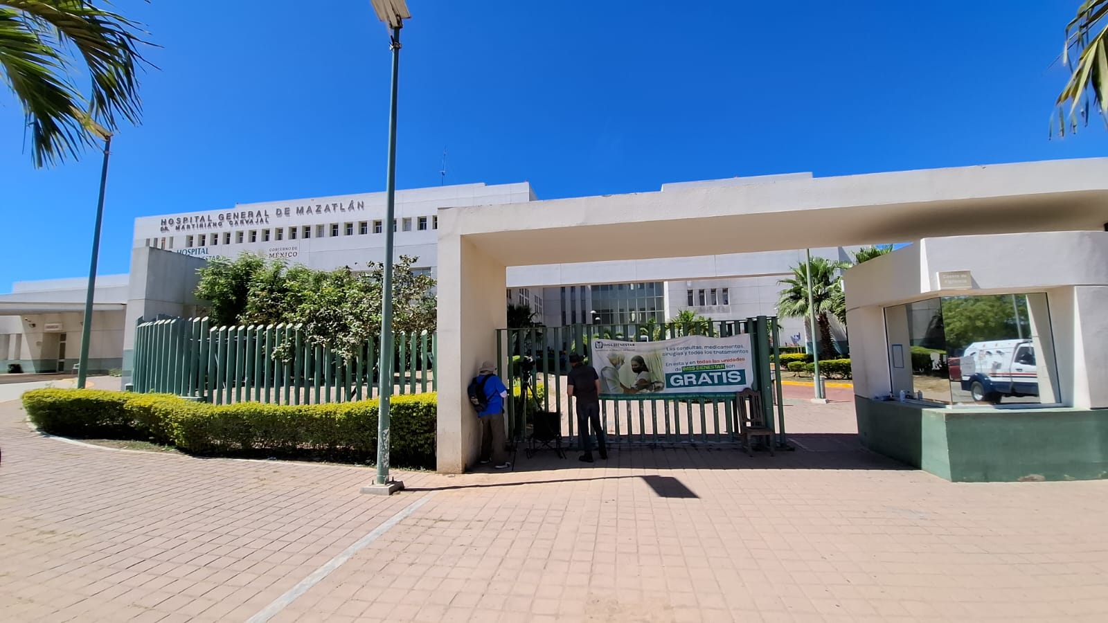 Entrada de Hospital General de Mazatlán
