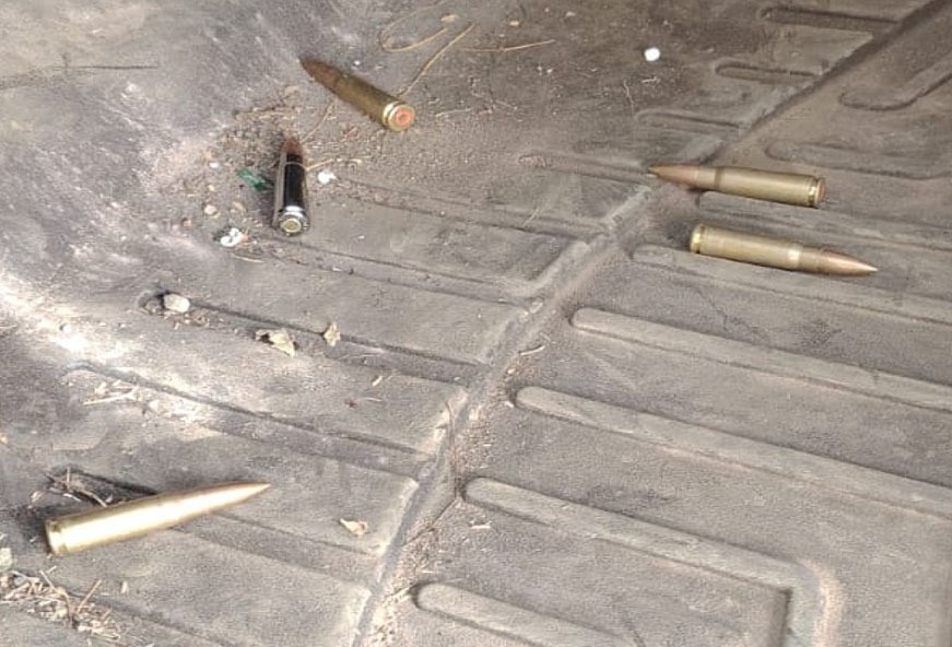 Marina asegura armas, cargadores y cientos de cartuchos
