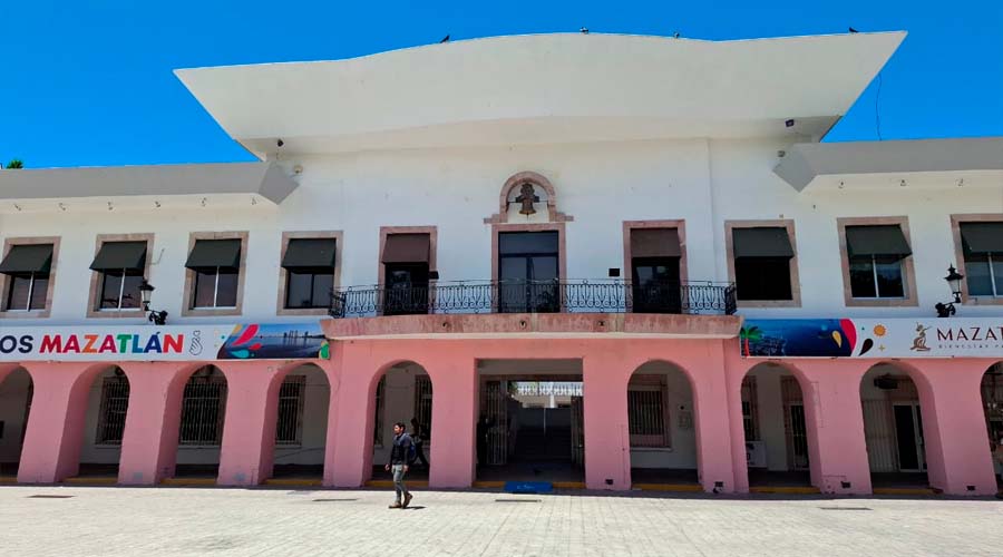 Fachada del Palacio Municipal de Mazatlán