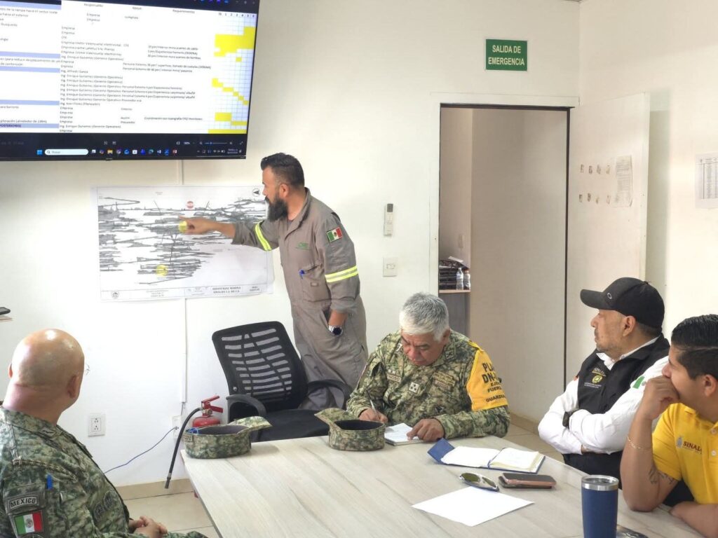 Reunión del Puesto de Mando Unificado.