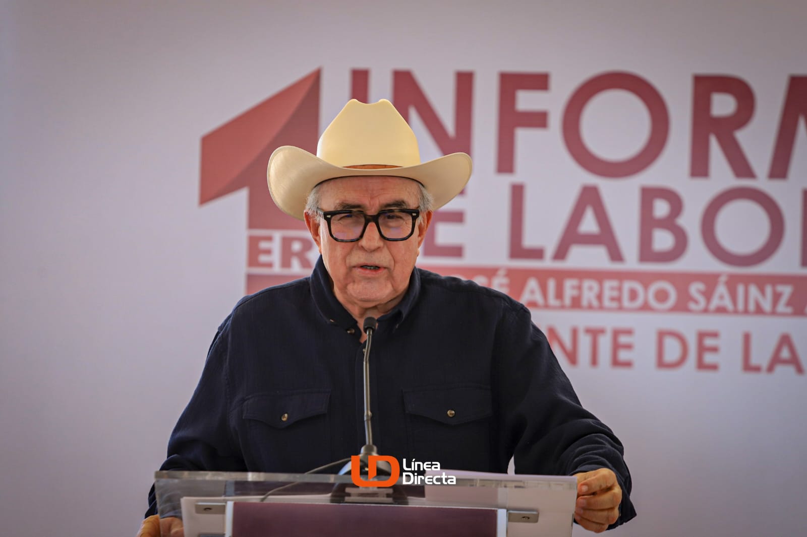 Rubén Rocha Moya en el primer informe de labores de la UGRS