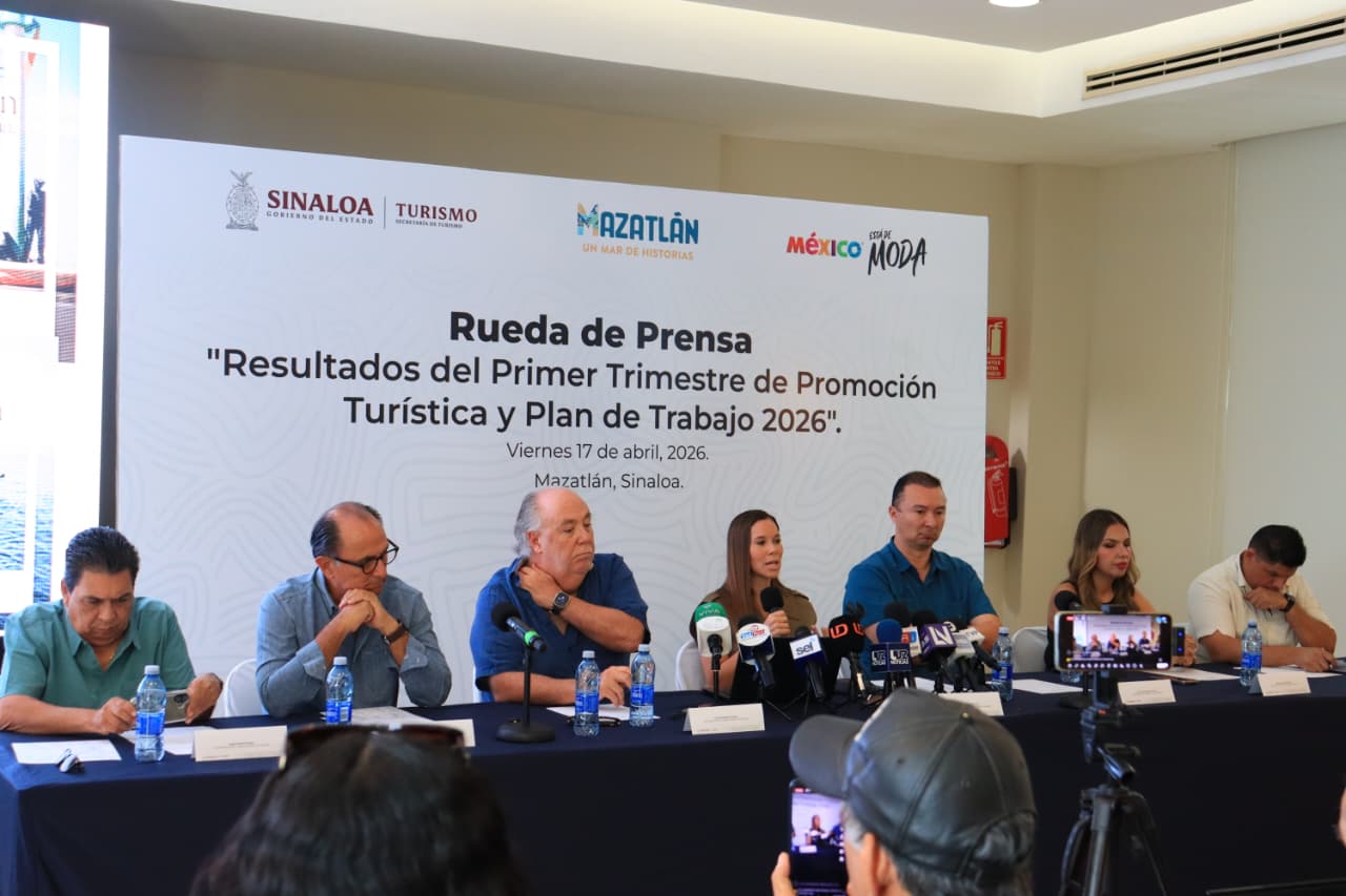 Conferencia de prensa de autoridades de turismo