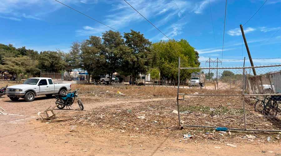 Terreno de Sader invadido en Juan José Ríos