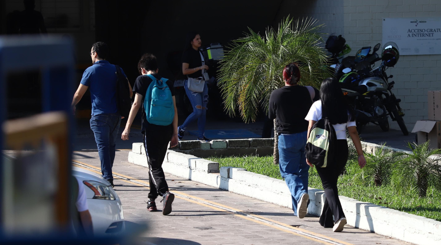 Alumnos de la Universidad Autónoma de Sinaloa
