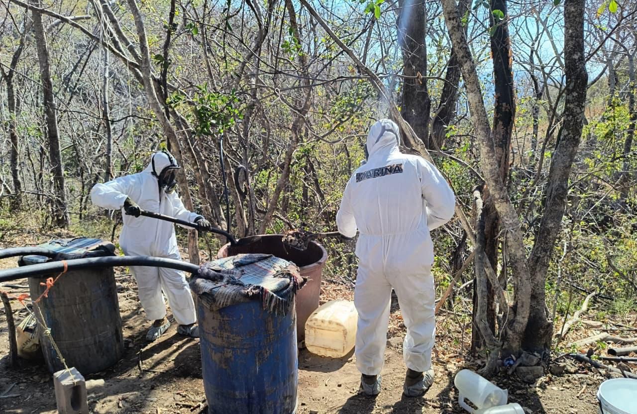 Estaba activo: Secretaría de Marina detecta y destruye “narcolaboratorio” en La Palma, Cosalá 