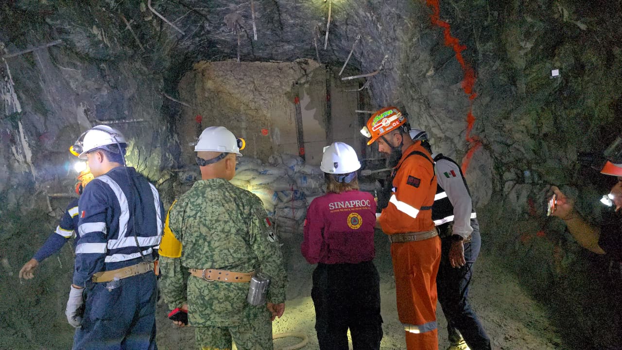 Trabajos por los mineros