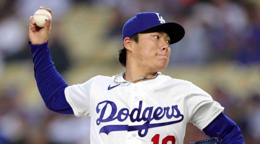 Yoshinobu Yamamoto, de los Ángeles Dodgers