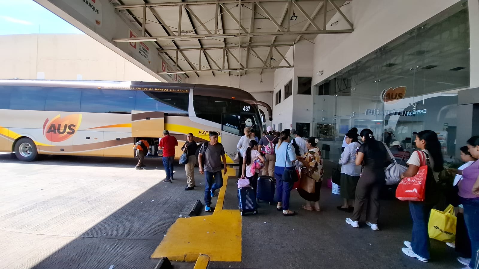 Línea Autobuses Unidos de Sinaloa